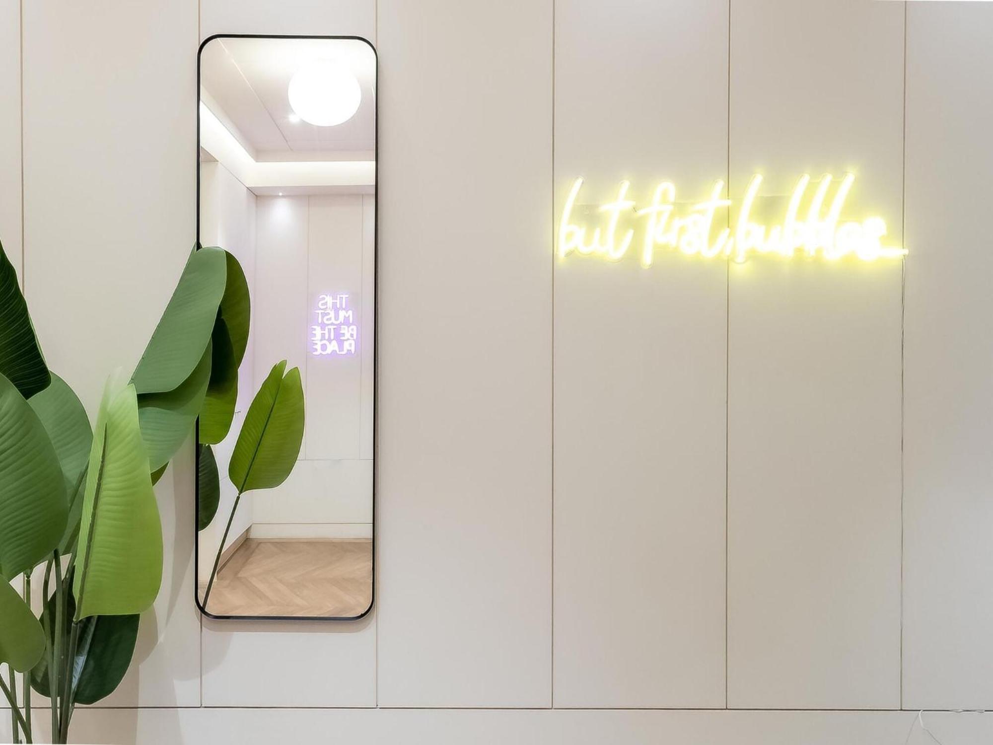 Modern Deluxe Five Bedroom House Near Chalk Farm Station By Belvilla Лондон Экстерьер фото
